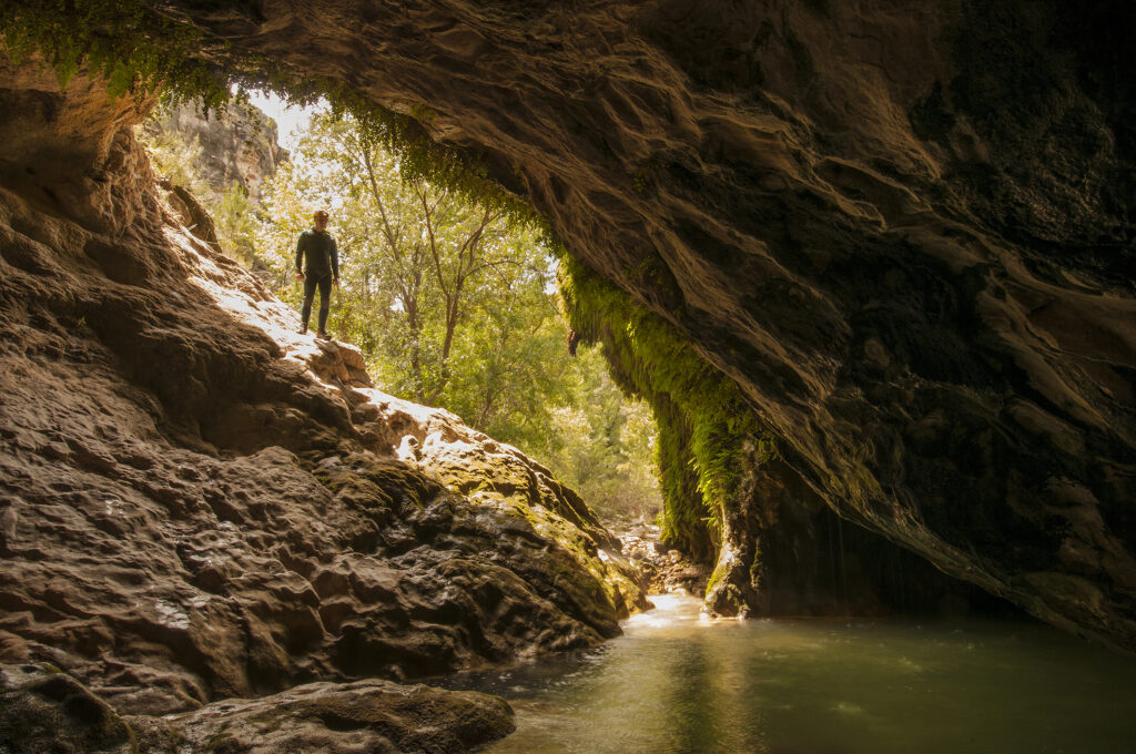 Puente Natural de Fonseca - turismo sostenible